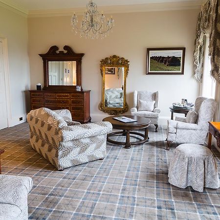 Craigsanquhar House 호텔 Logie  외부 사진