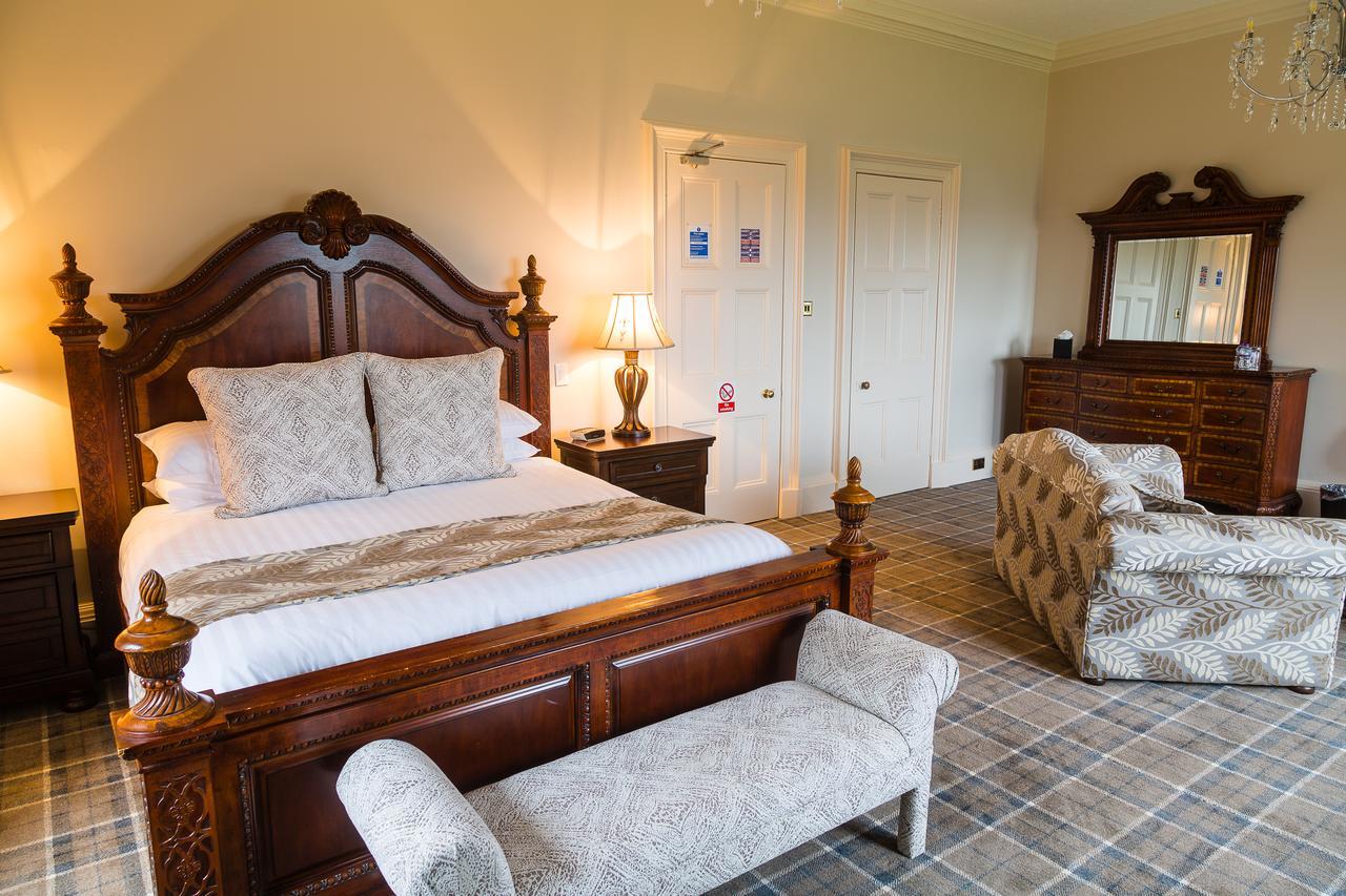Craigsanquhar House 호텔 Logie  외부 사진